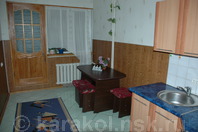Двухкомнатная квартира по Карасаева II (Тельмана): Кухня, все необходимое