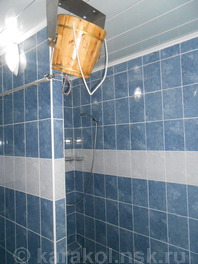 Гостевой дом "Karakol Holiday": Душевые, опрокидное ведро в бане