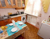 Однокомнатная квартира по Абдрахманова 134: Уютная обстановка в кухне