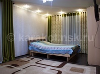 Однокомнатная квартира по Абдрахманова: Зал, двуспальная кровать
