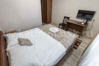 Гостиница "Маданур": Двухместный номер двуспальная кровать