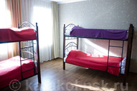 Хостел "Nice": Шестиместная комната, три двухъярусных кровати