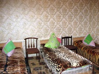 Гостевой дом "Ильбирс": Трехместный номер - три односпальных кровати