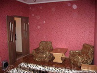 Однокомнатная квартира "Пилигрим", м/н Восход: Зал, кровать, кресла, тв